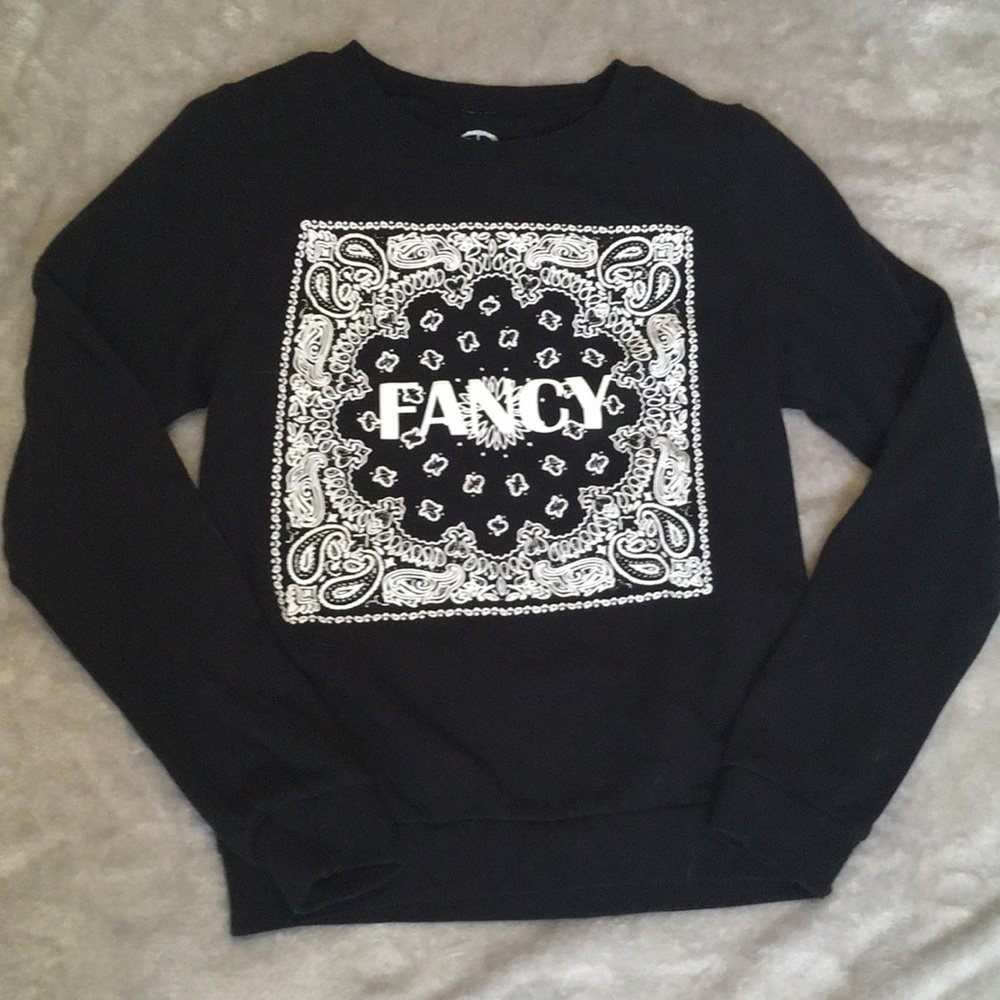 Sweatshirt